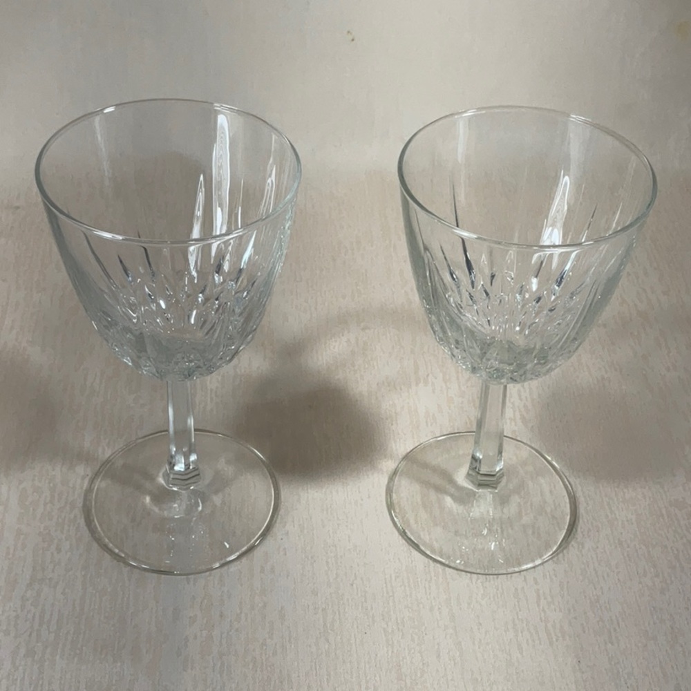 Durand Diamant Crystal Wine Glasses Vintage Set of 2